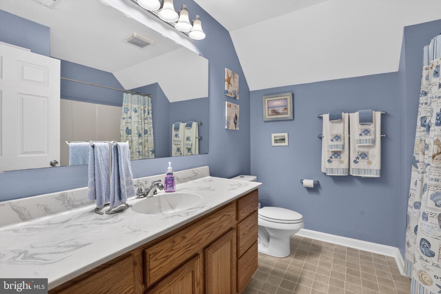 2435 Payne photo 64