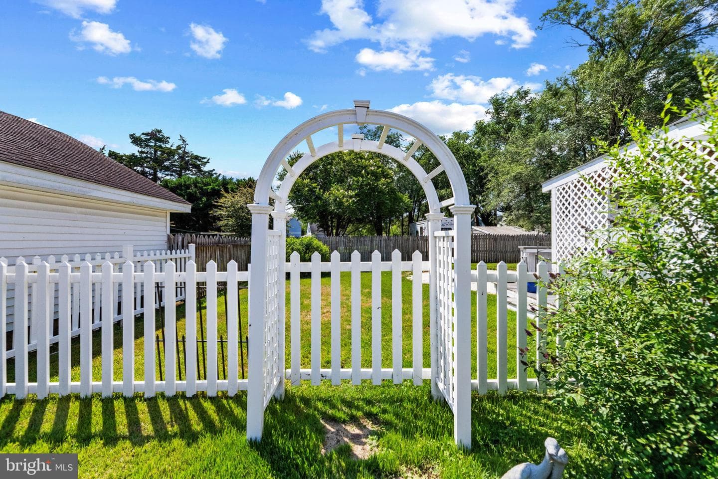 207 Williams Street photo 41