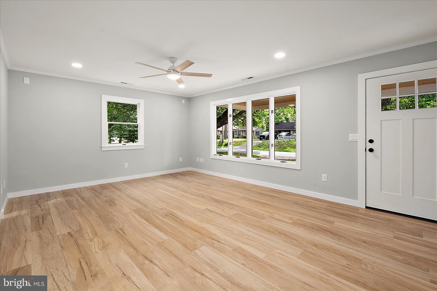 100 Esham Avenue photo 10