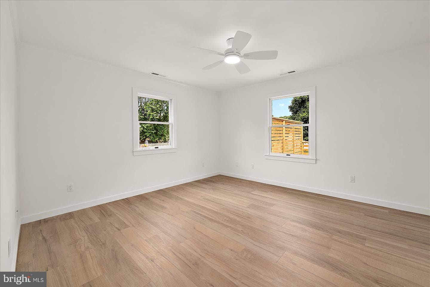 100 Esham Avenue photo 21