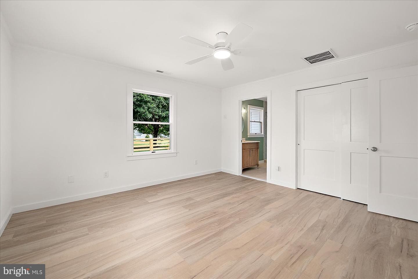 100 Esham Avenue photo 22