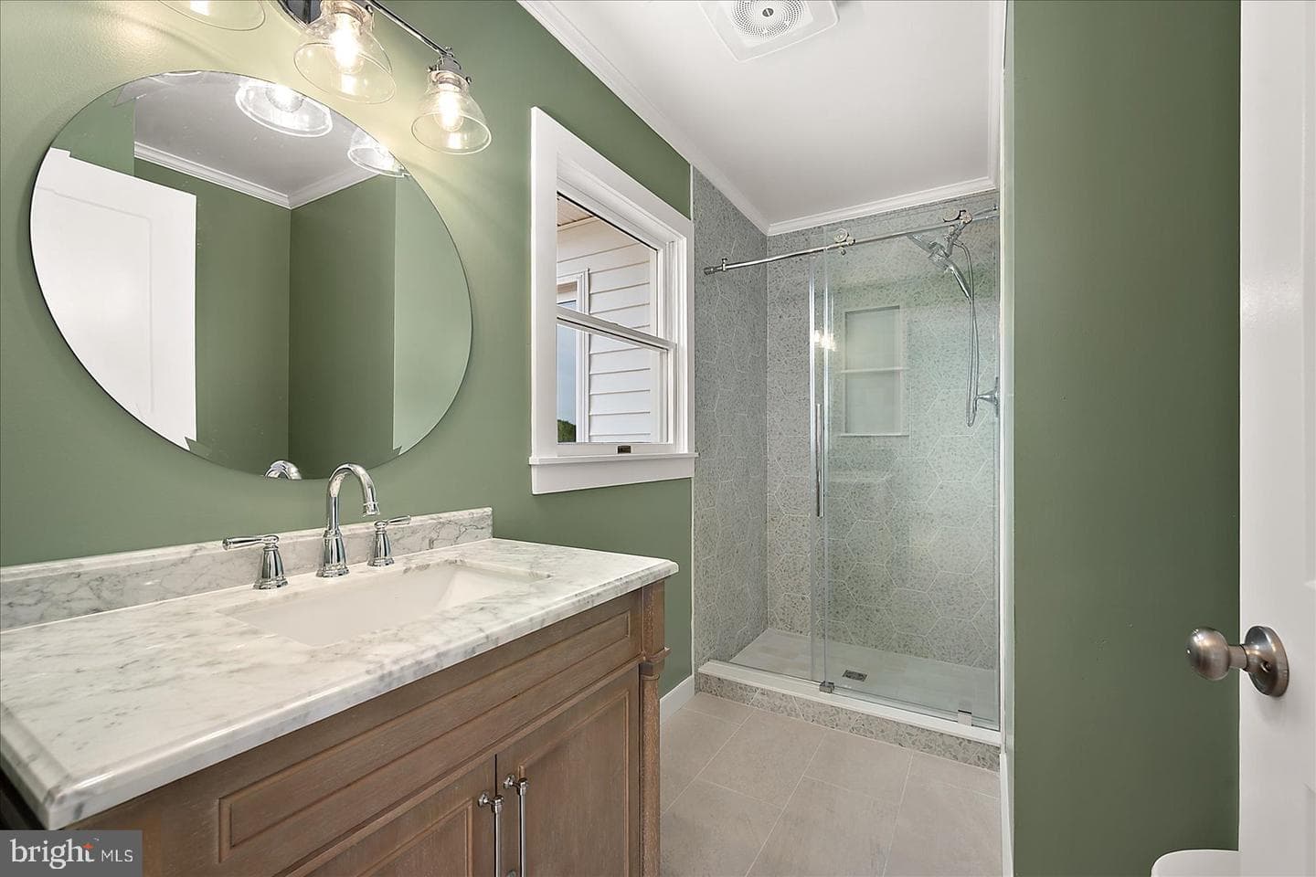 100 Esham Avenue photo 24