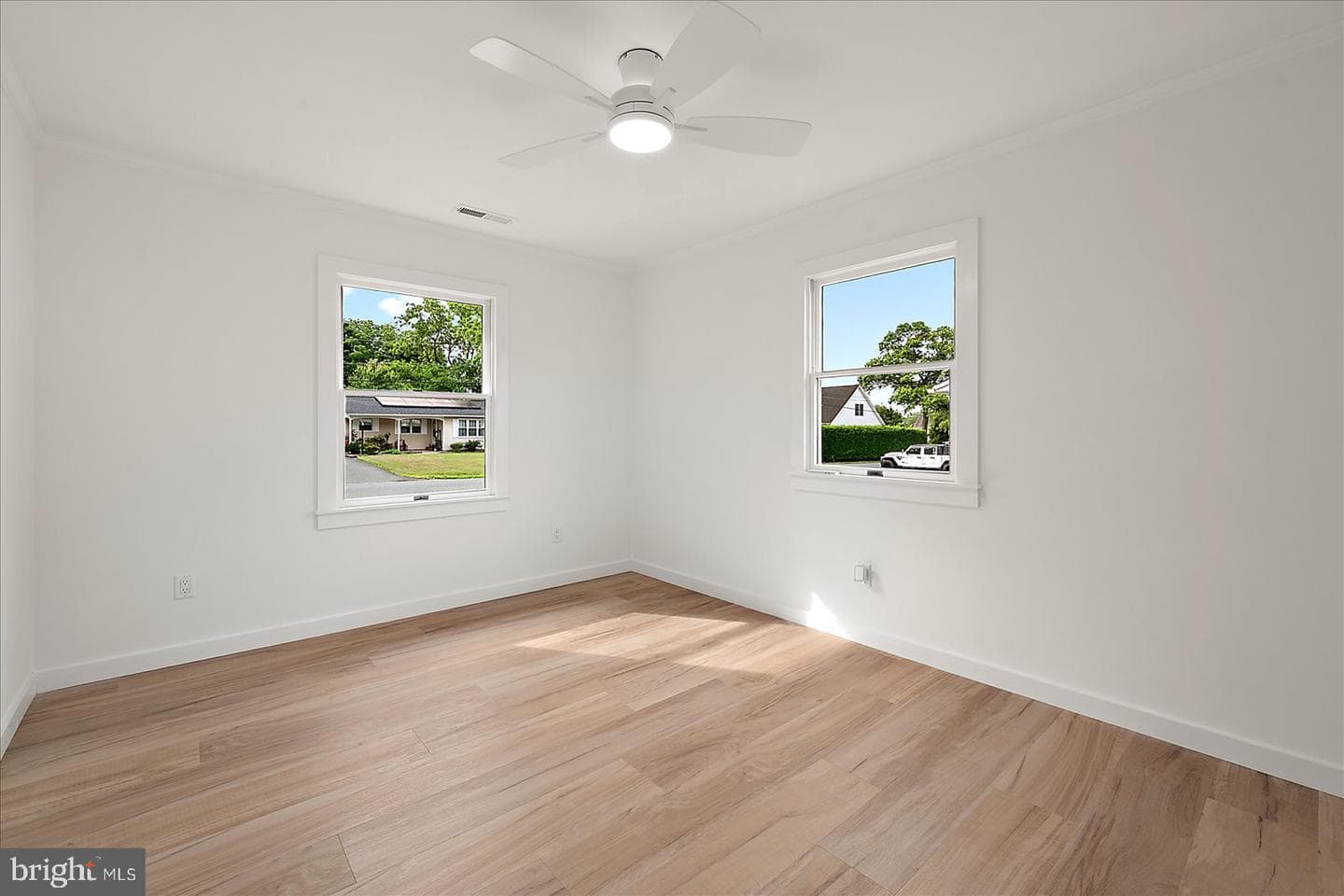 100 Esham Avenue photo 26