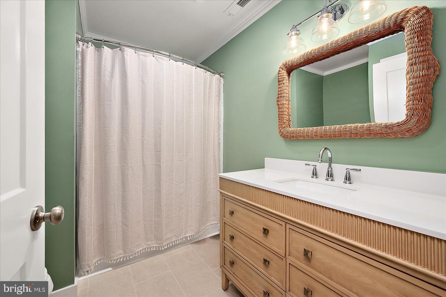 100 Esham Avenue photo 29