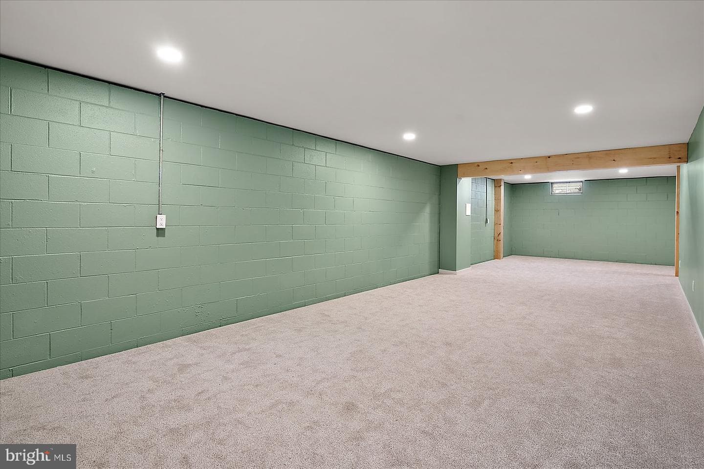 100 Esham Avenue photo 36