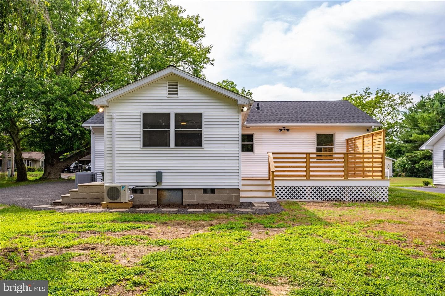 100 Esham Avenue photo 46