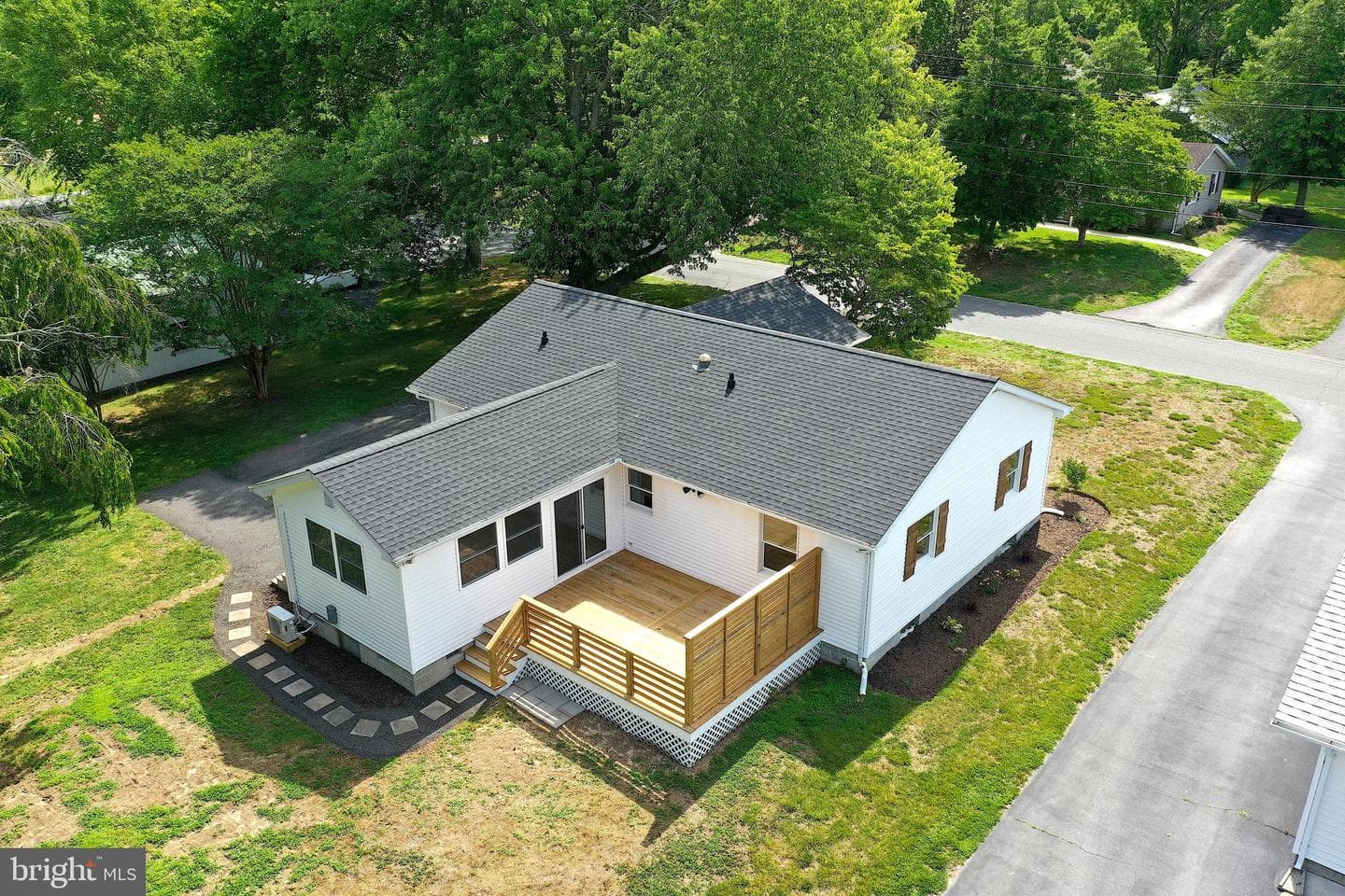 100 Esham Avenue photo 53