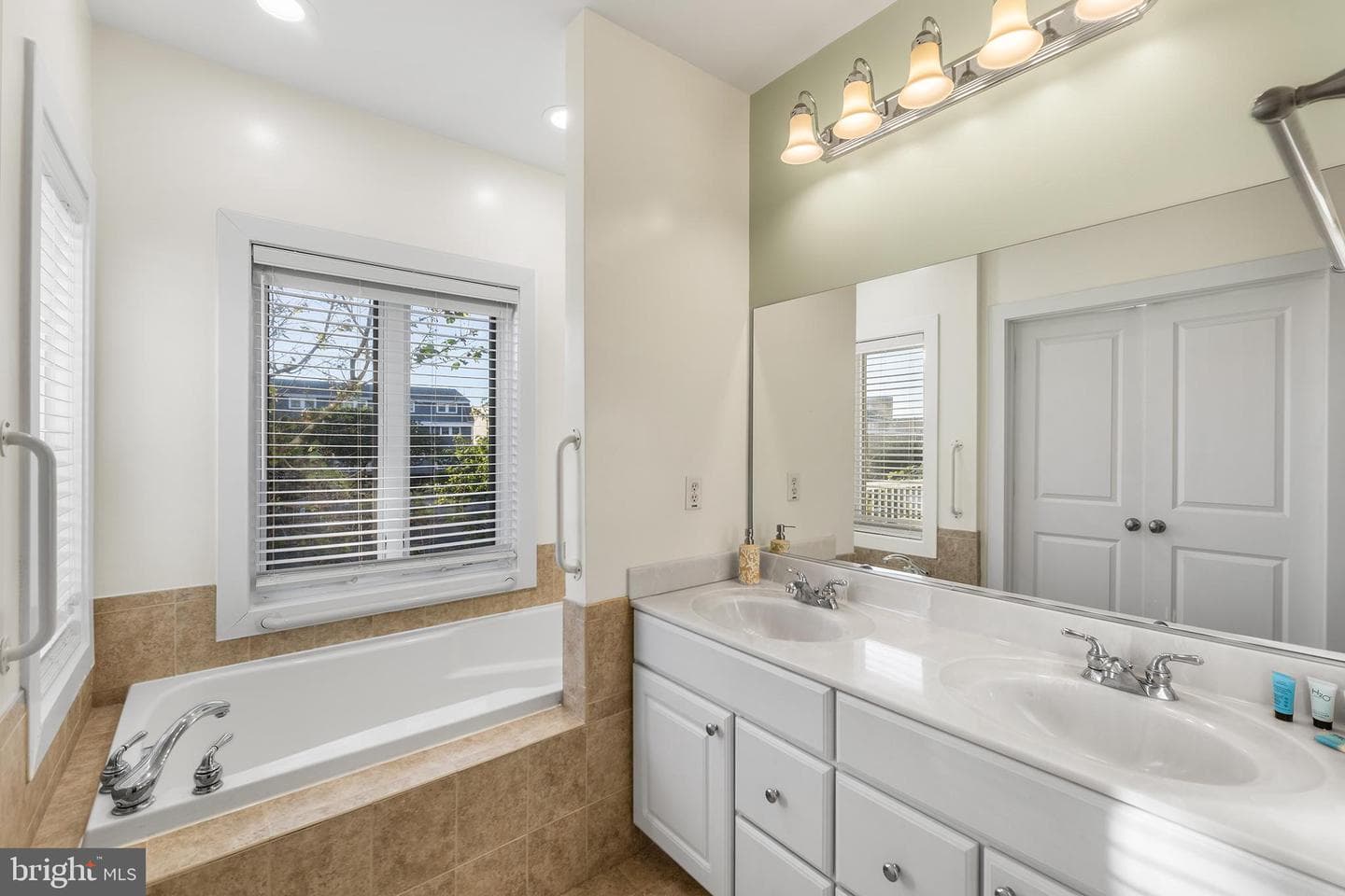 11 54th Street #203 photo 39