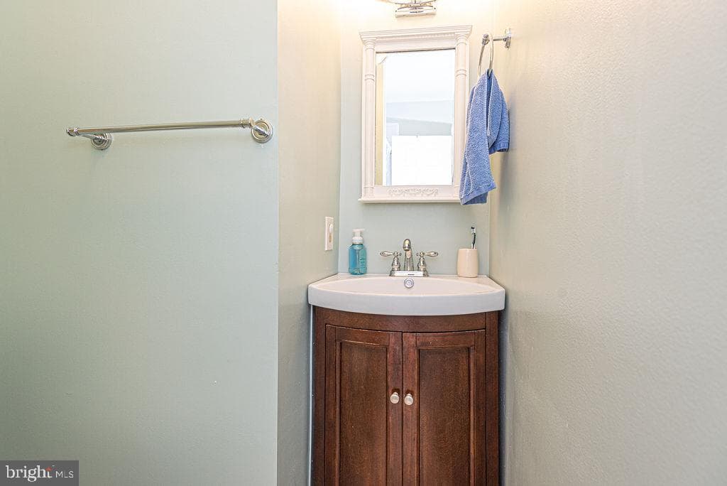 145 Newport Bay Drive #8 photo 36