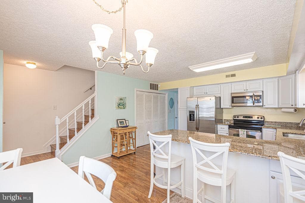 145 Newport Bay Drive #8 photo 6