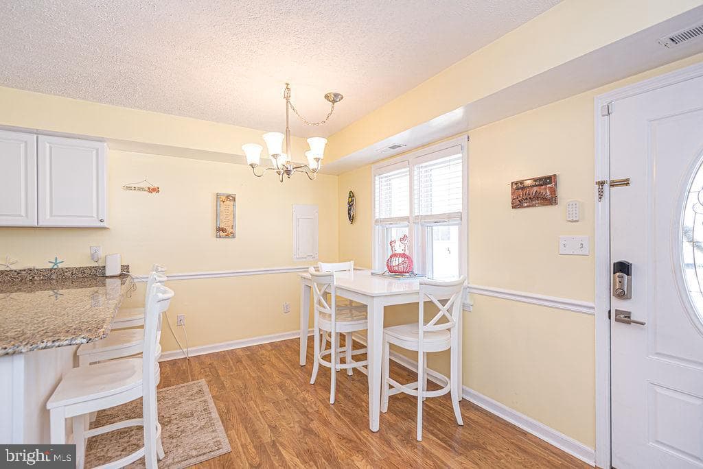 145 Newport Bay Drive #8 photo 8