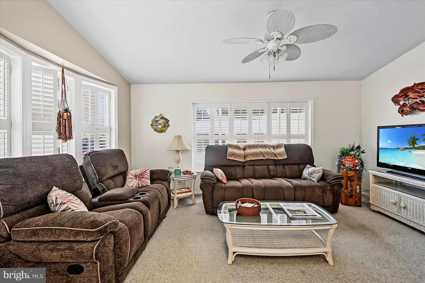 208 Timberline Circle photo 4