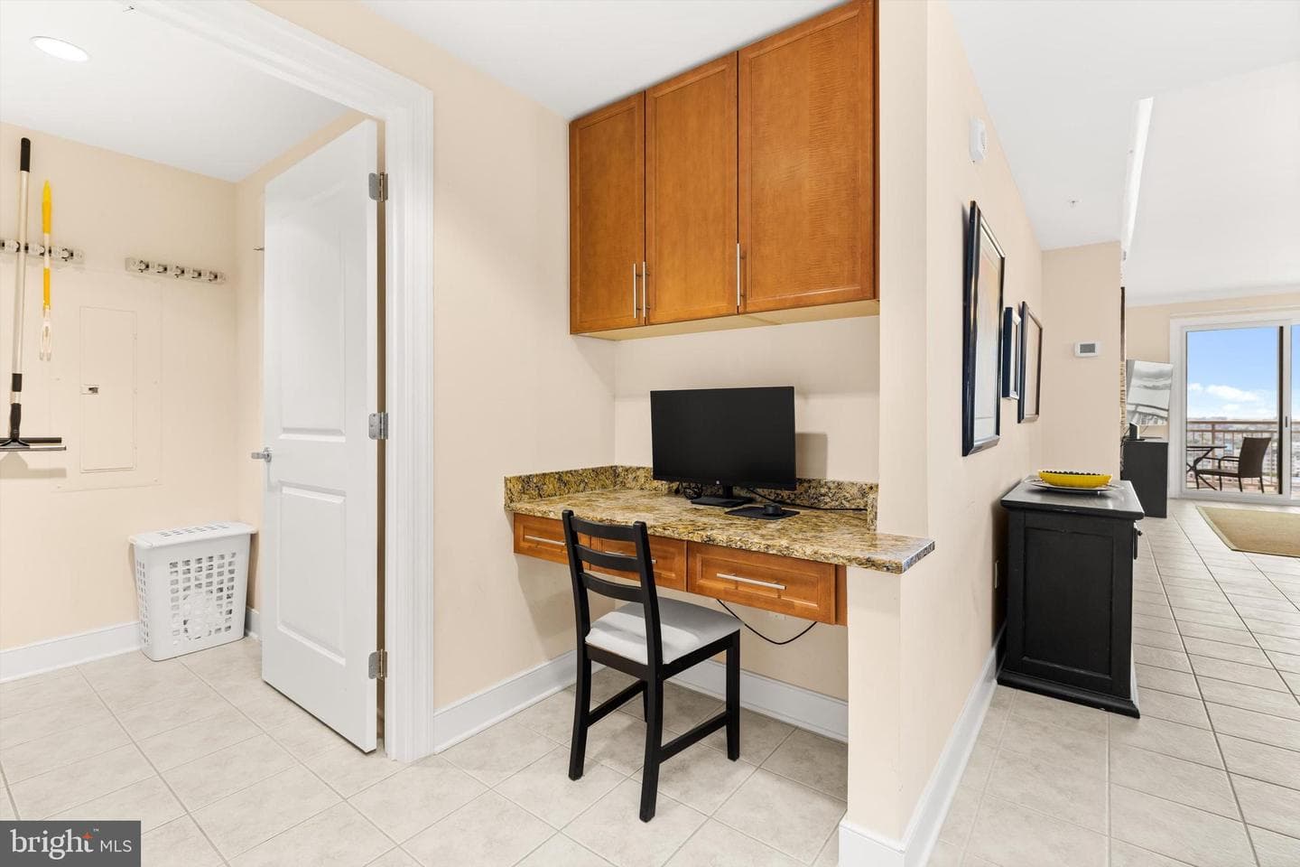2 48th Street #1405 Gateway Grand photo 11