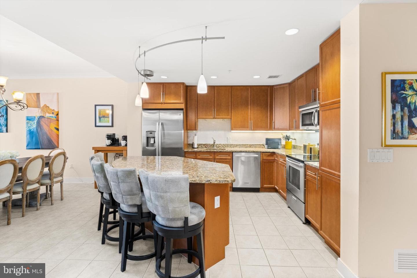 2 48th Street #1405 Gateway Grand photo 3