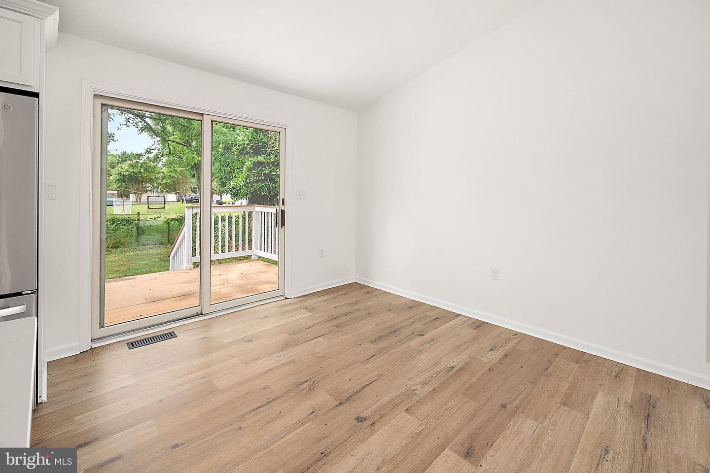 302 Franklin Avenue photo 7