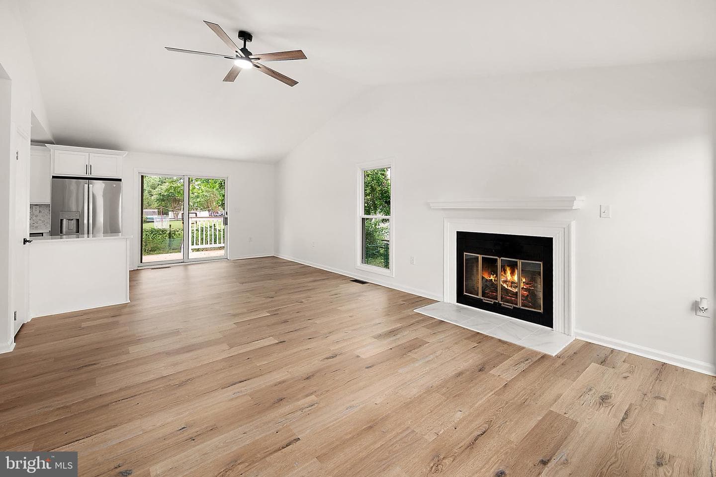 302 Franklin Avenue photo 8