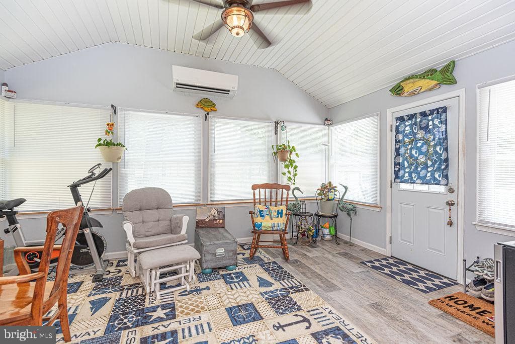 151 Sandyhook Road photo 24