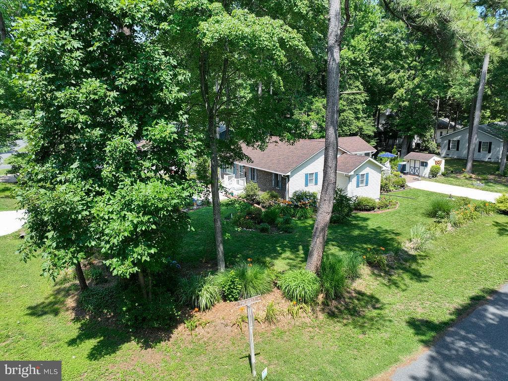 151 Sandyhook Road photo 4