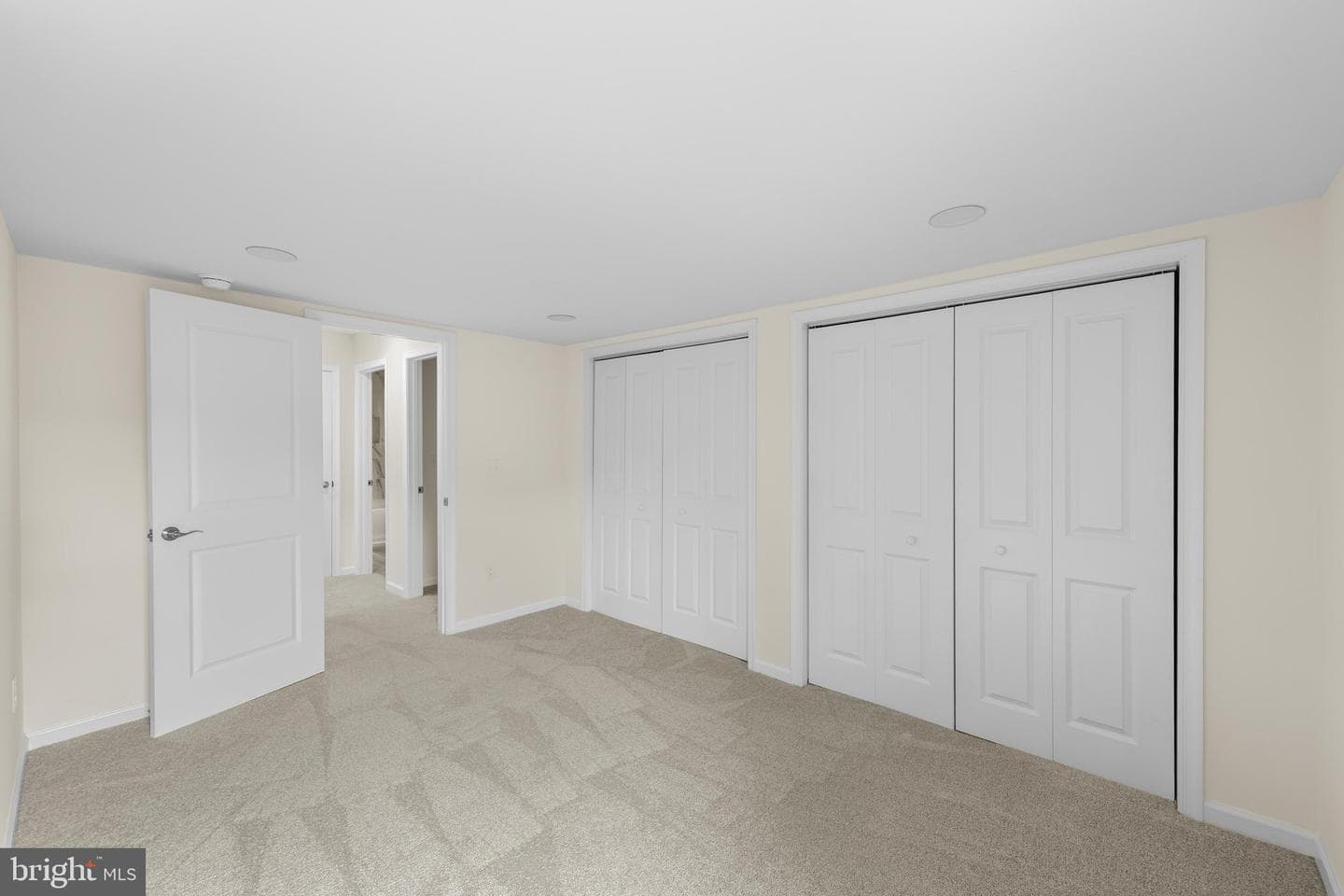 12 Burley Street photo 27