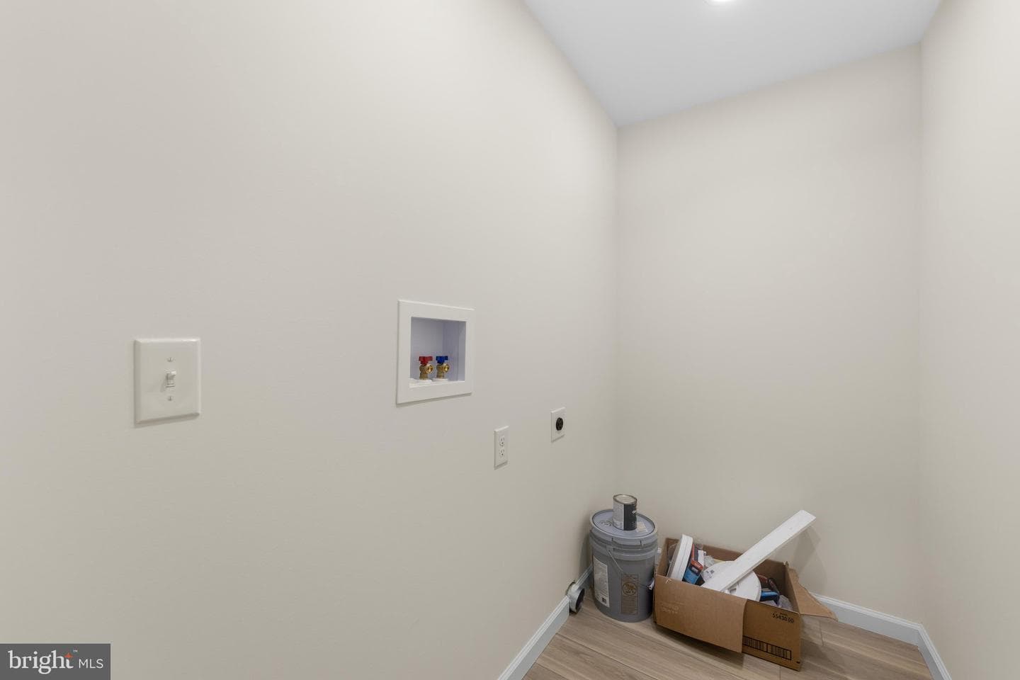 12 Burley Street photo 47