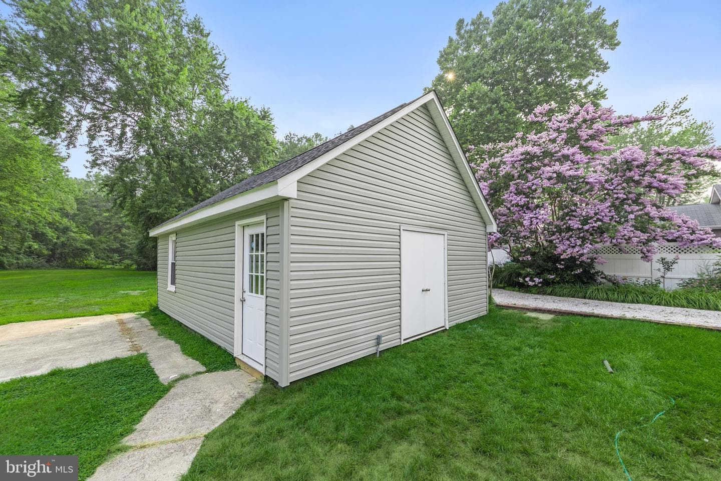 12 Burley Street photo 52