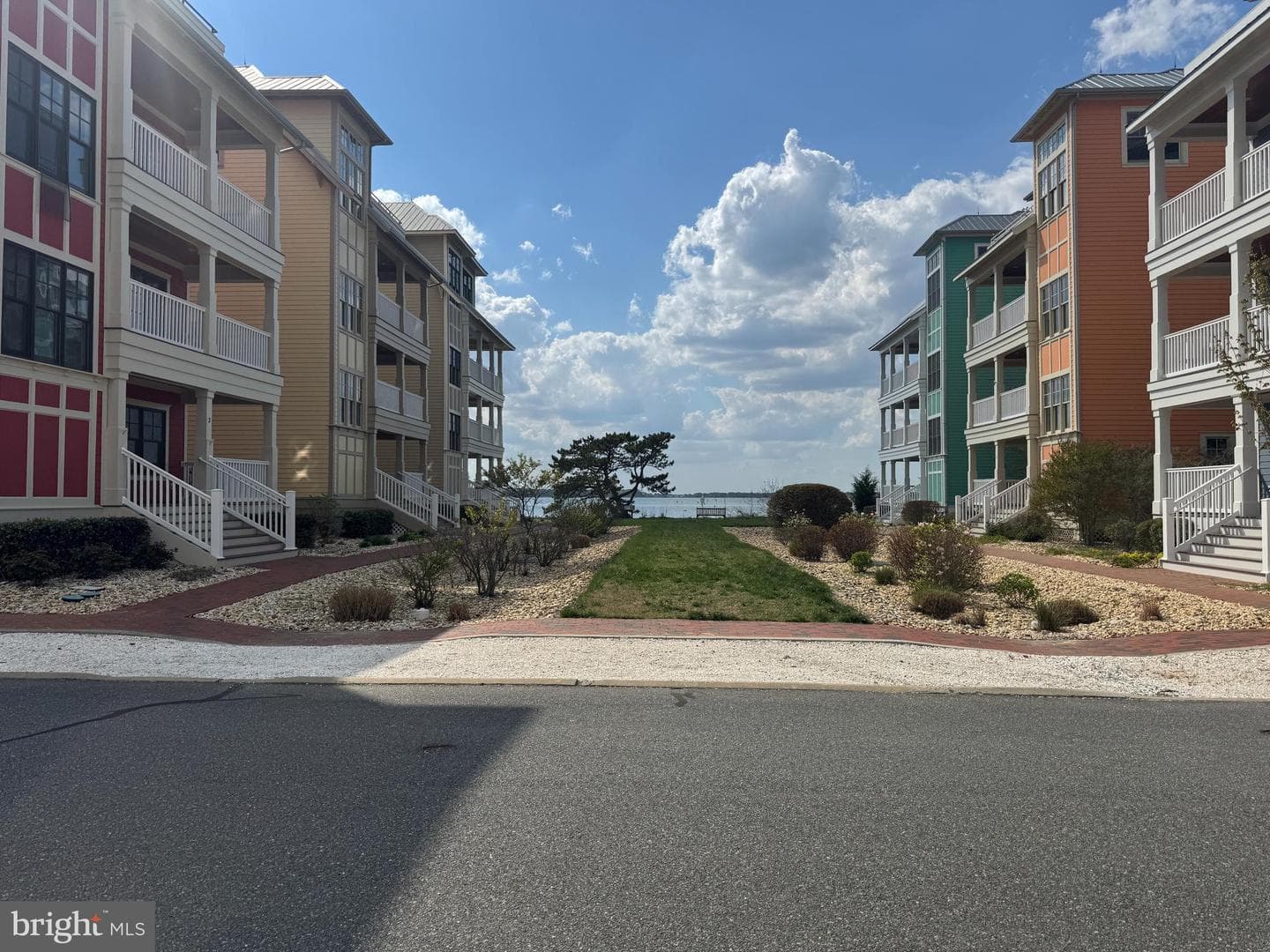 8 Shore Point Drive photo 5