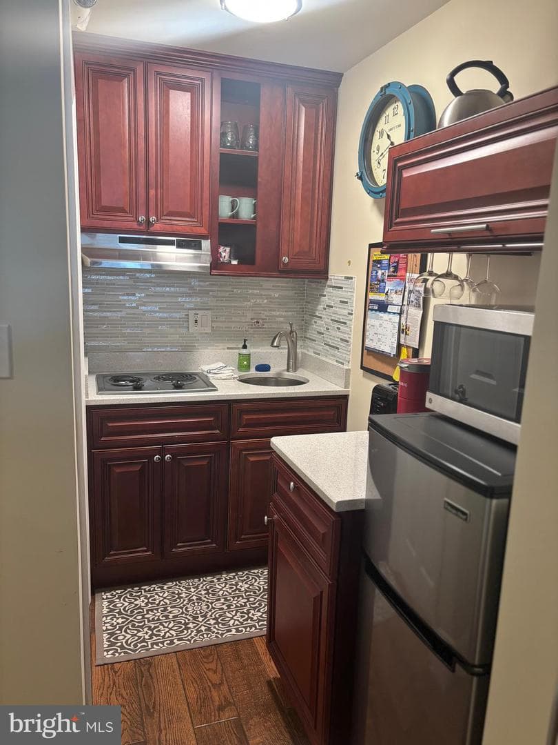 7 45th Street #209 photo 7