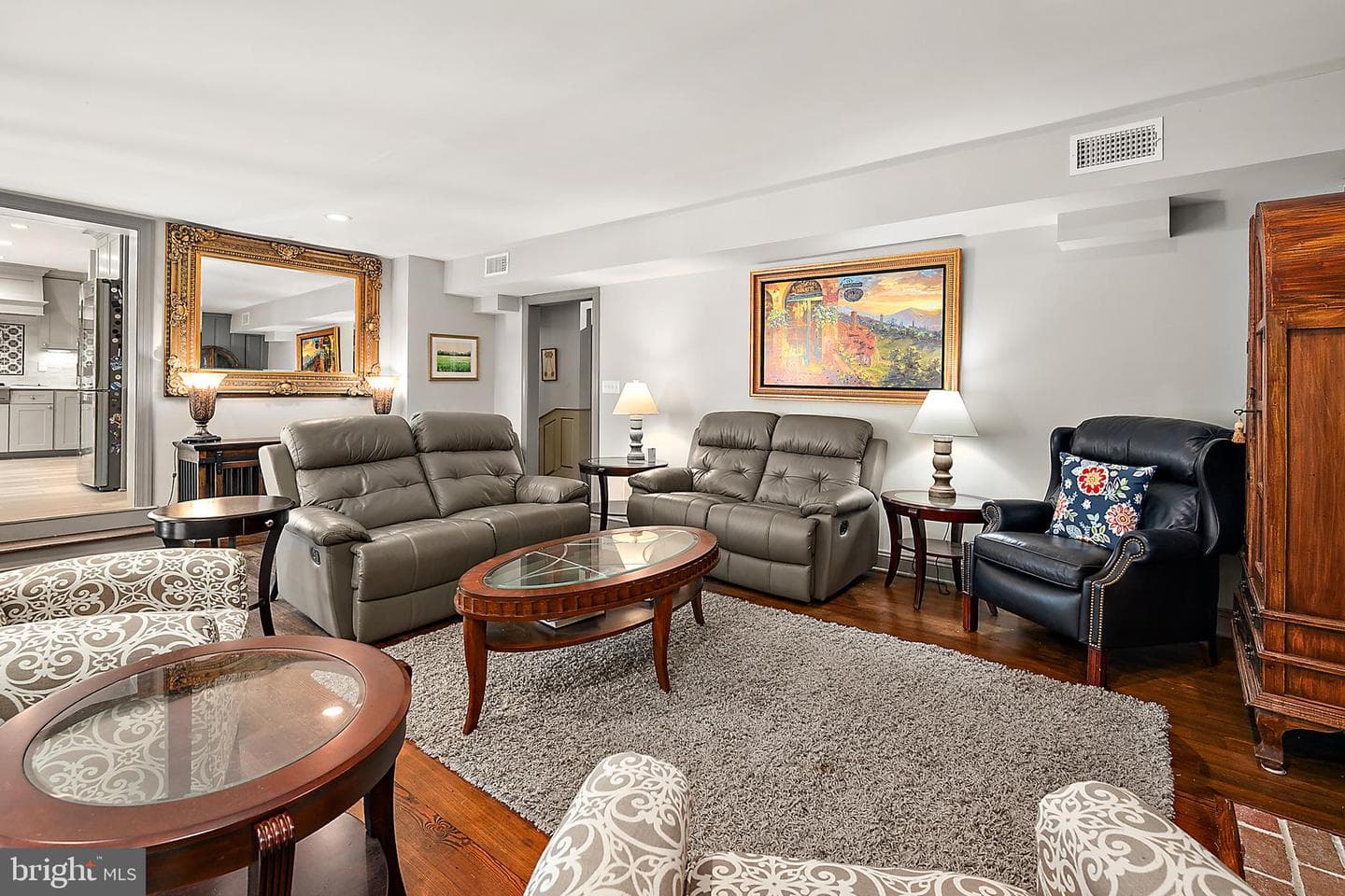 214 Broad Street photo 15