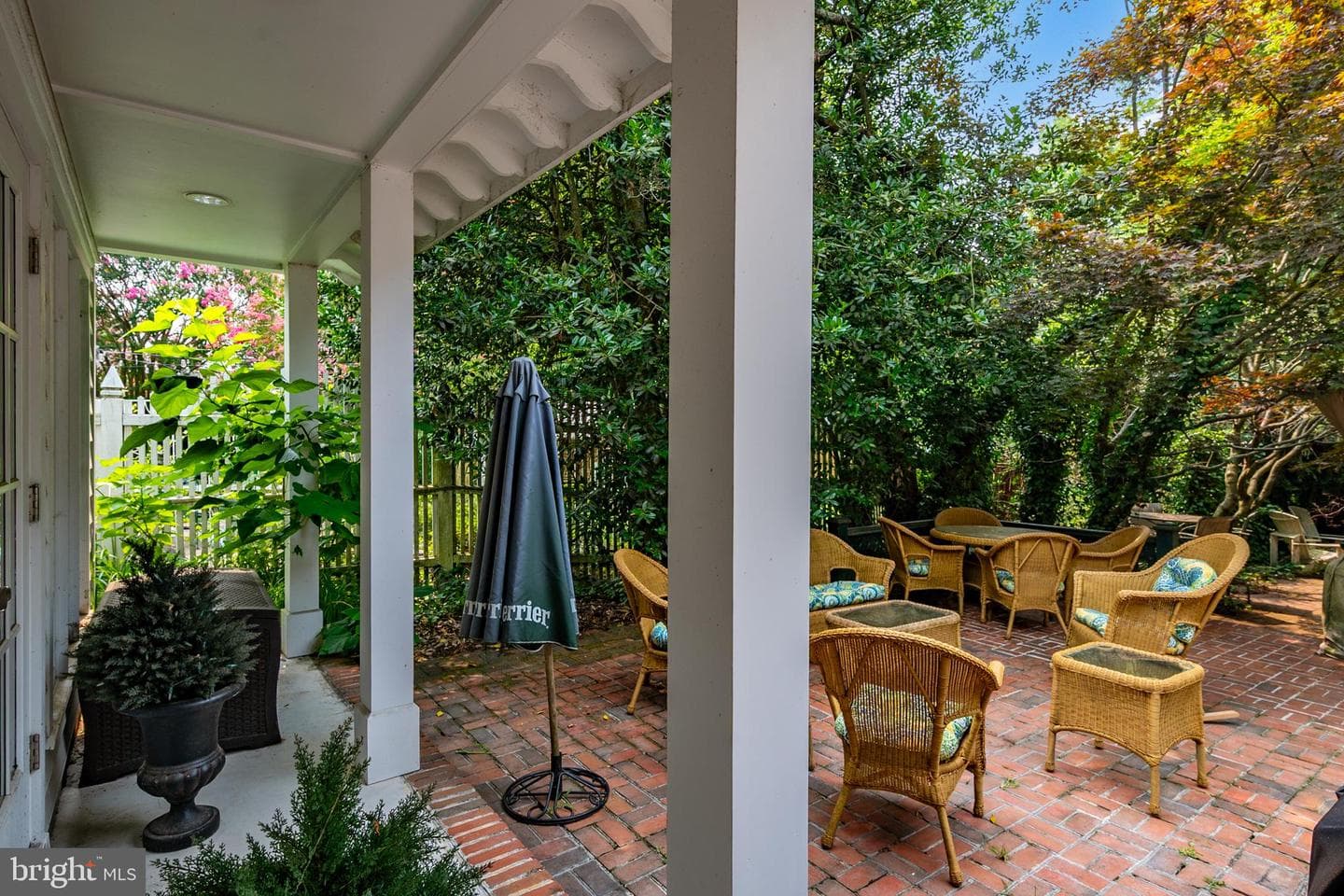 214 Broad Street photo 84