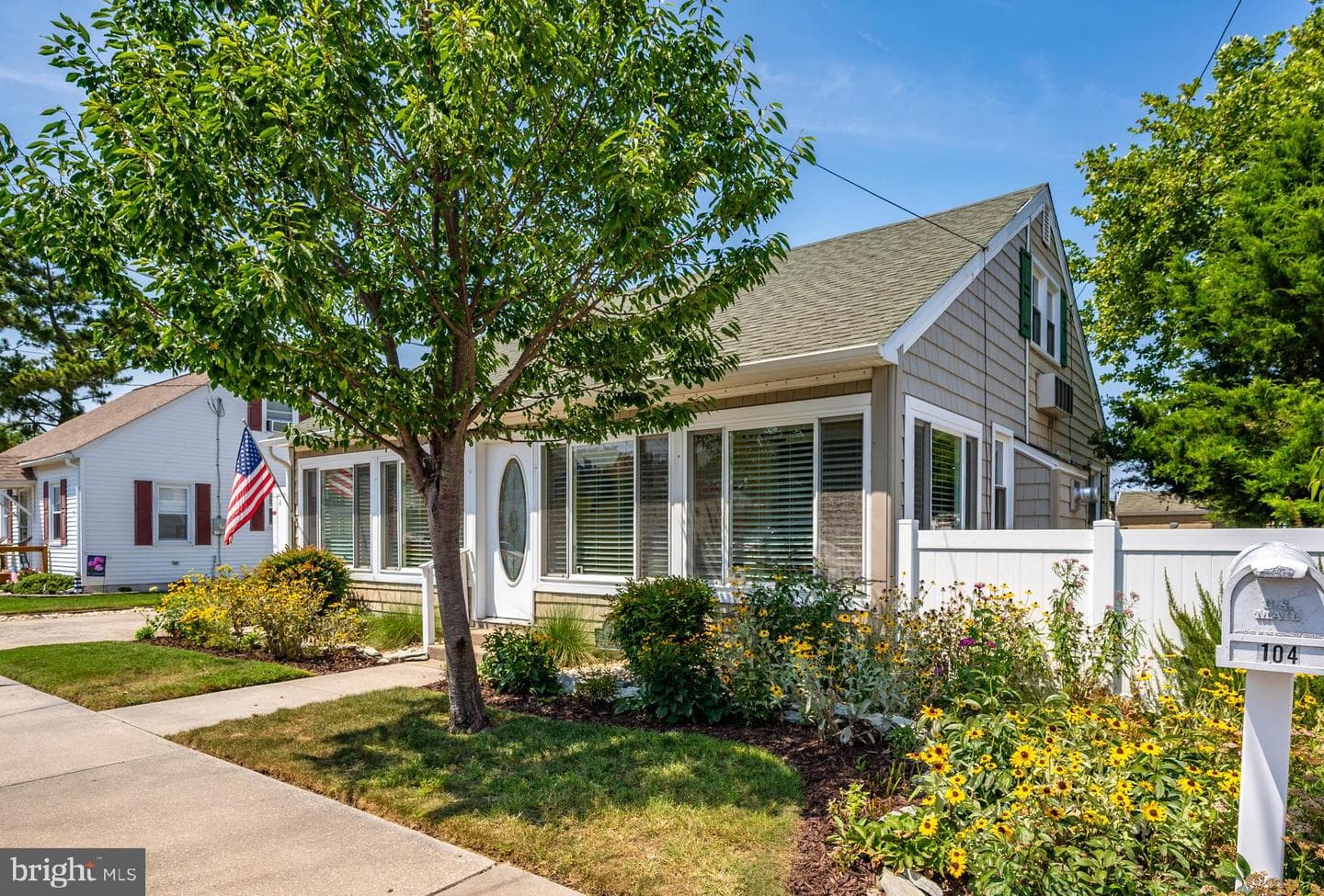 104 Bering Road photo 3