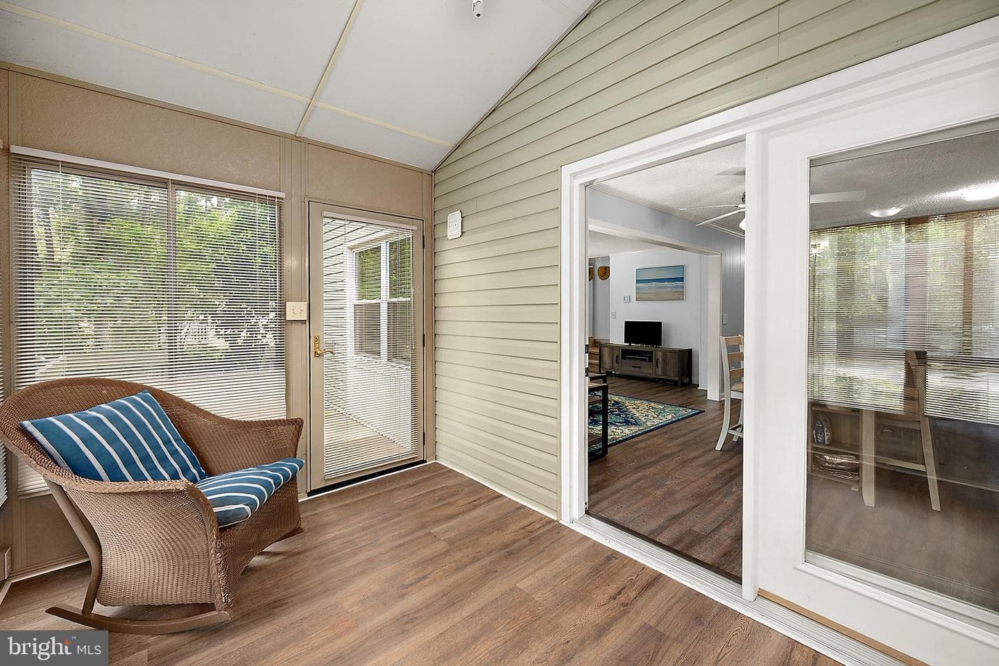 7 Royal Oaks Drive photo 16