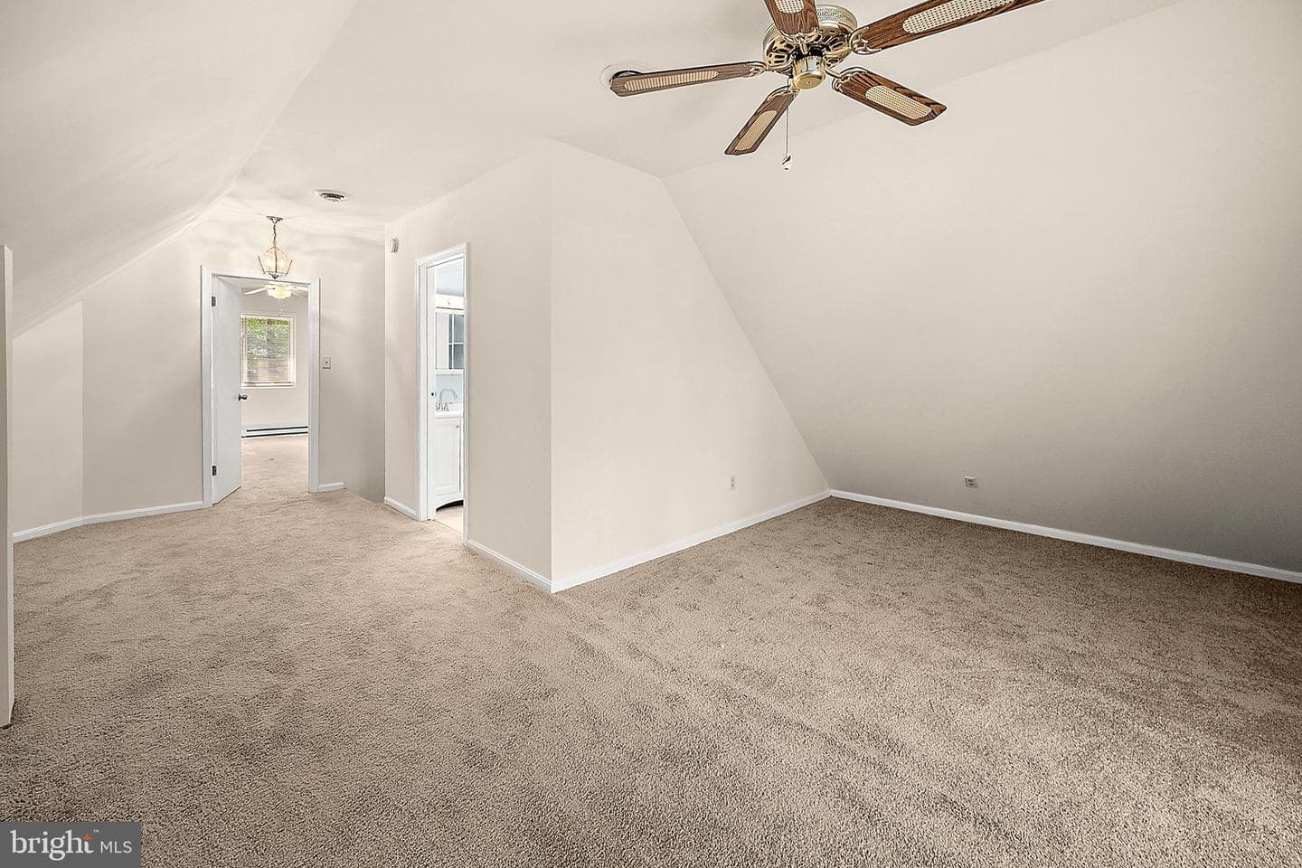 7 Royal Oaks Drive photo 28