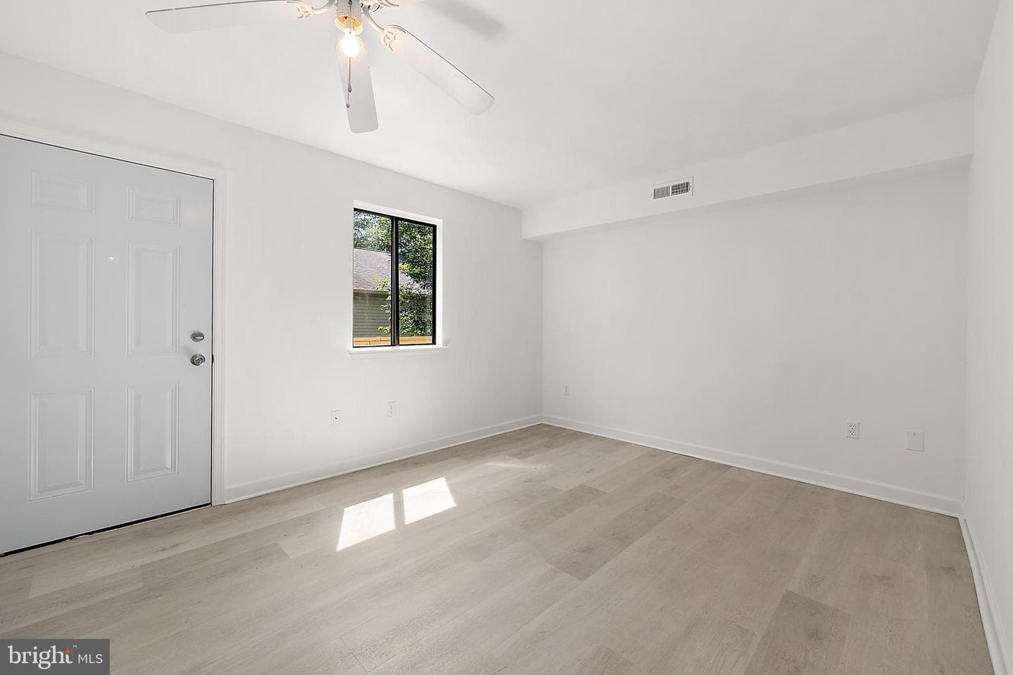14300 Jarvis Avenue #b301 photo 13
