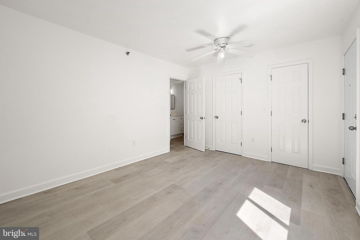 14300 Jarvis Avenue #b301 photo 15