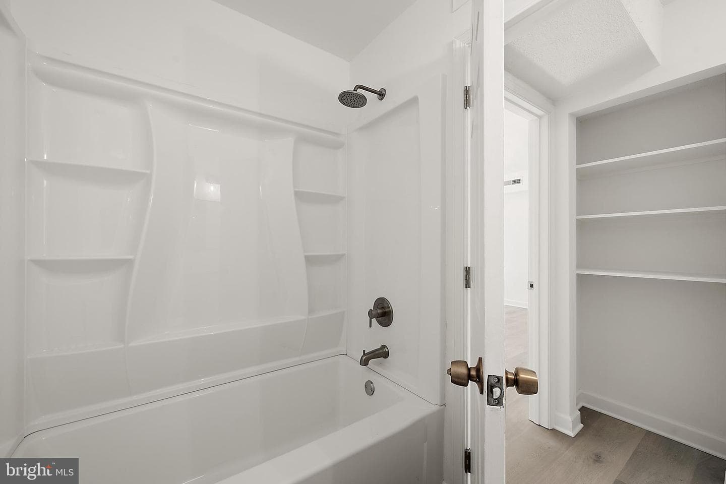 14300 Jarvis Avenue #b301 photo 17