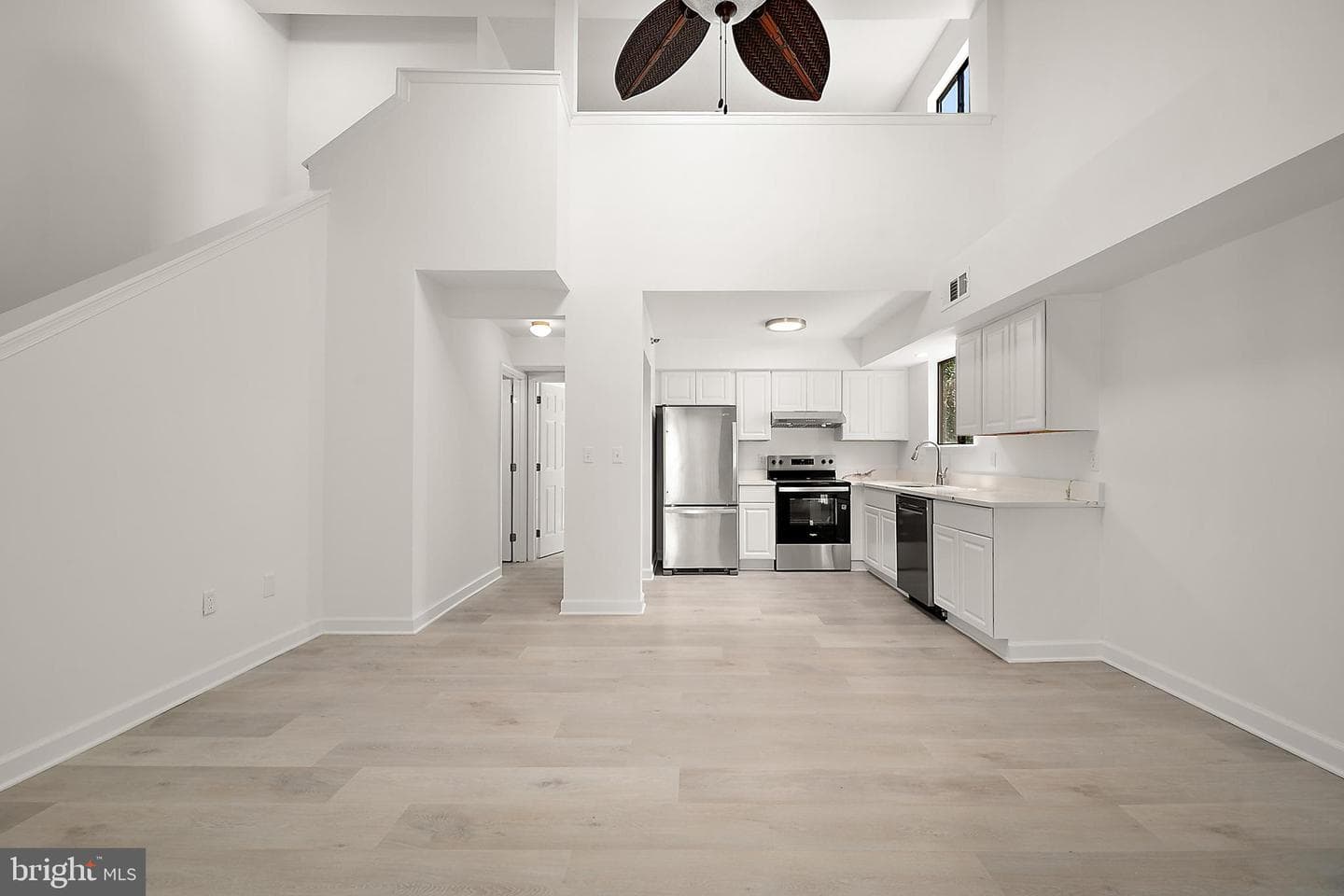 14300 Jarvis Avenue #b301 photo 8