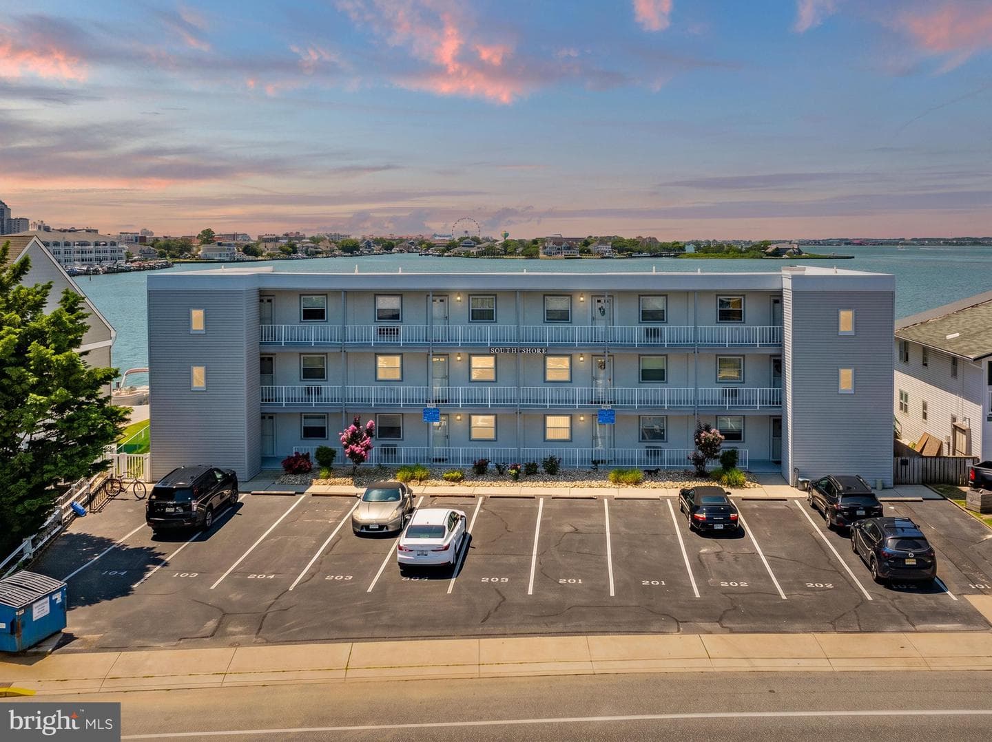 405 Bayshore Drive #304 photo 3