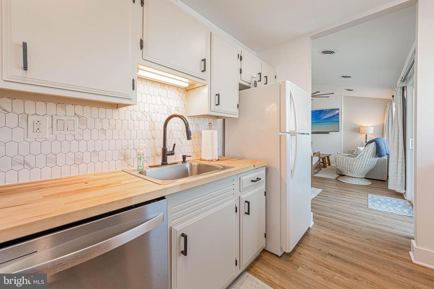 10612 Pine Needle Road photo 12