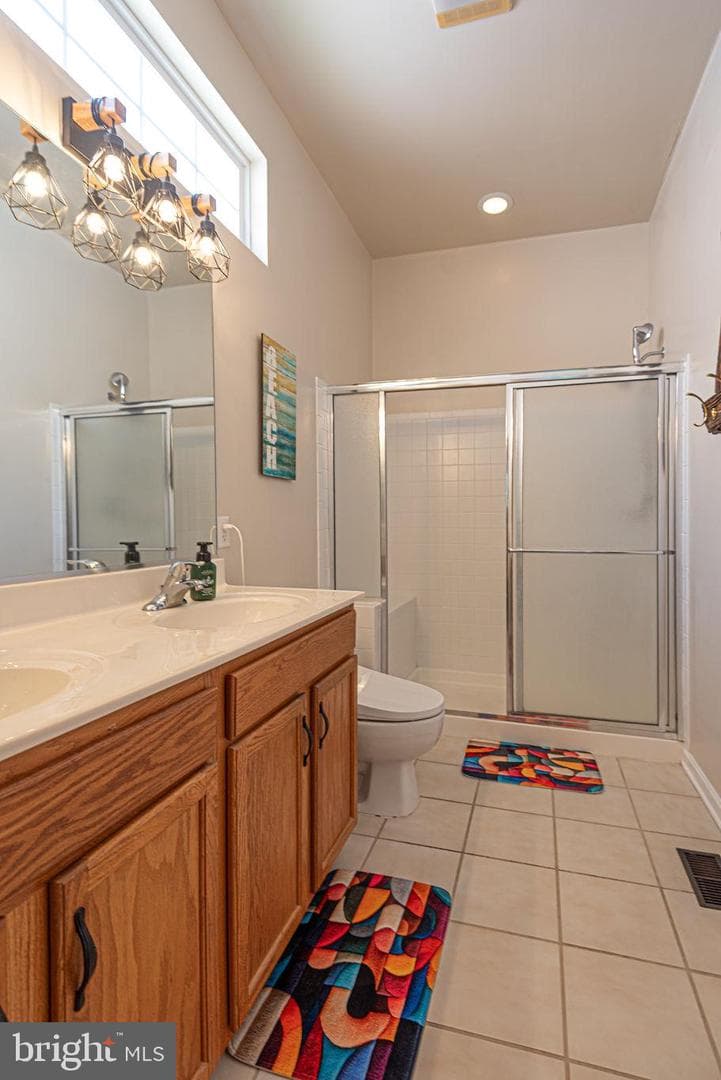 6 Easton Avenue photo 33
