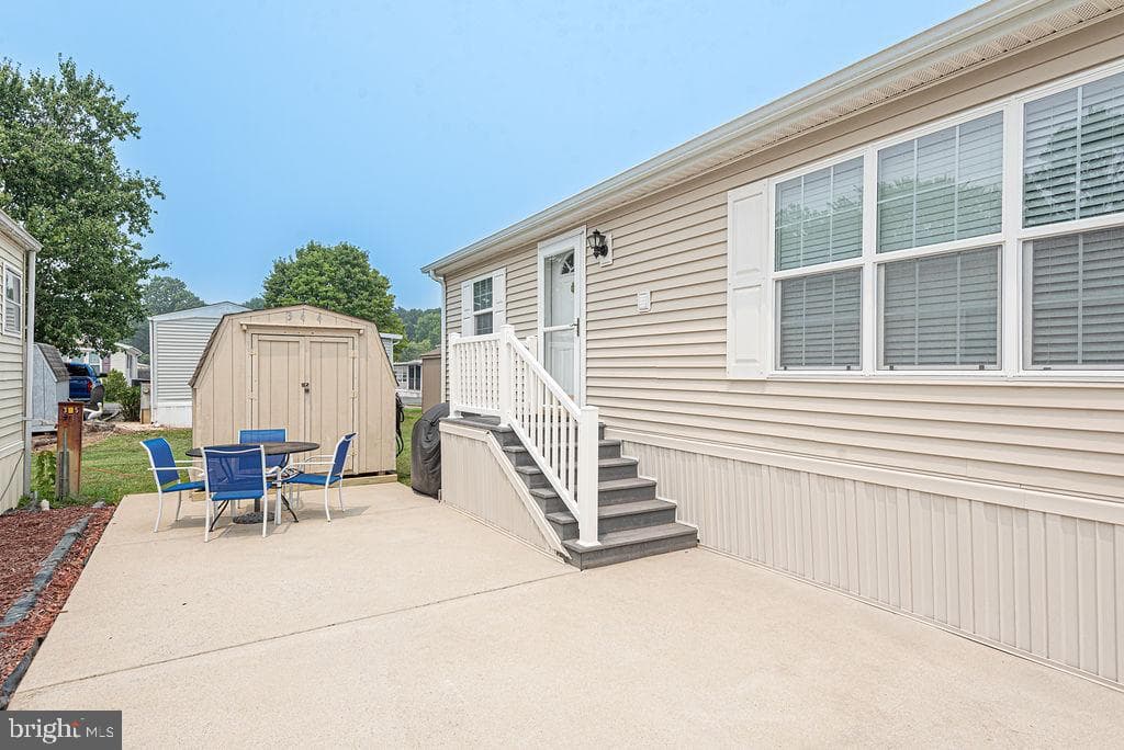 344 Pine Cone Drive photo 3