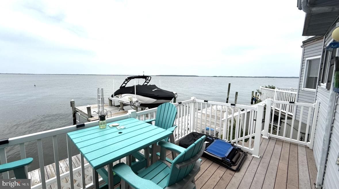 721 Rusty Anchor Rd #14 photo 3