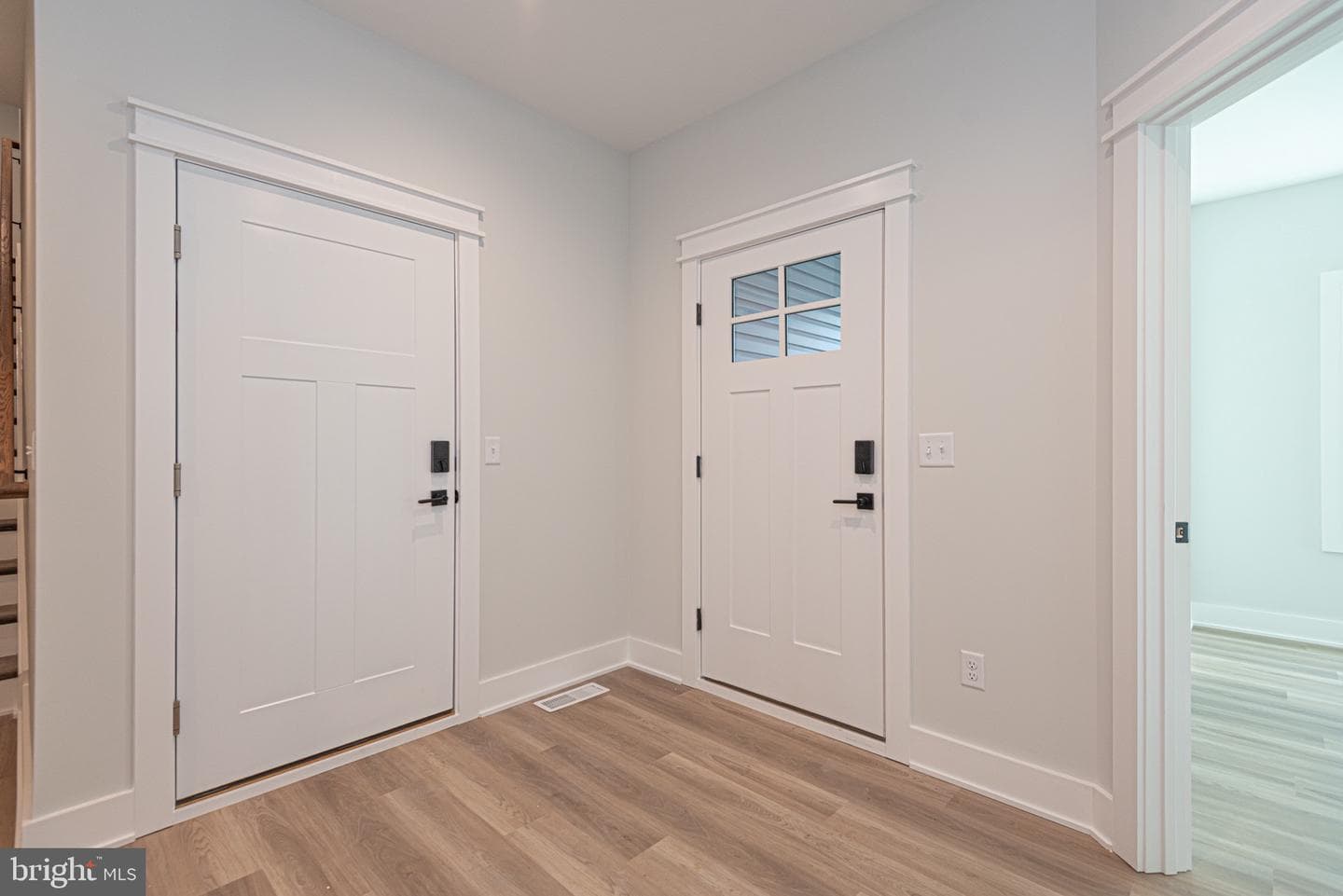 108 Nottingham Lane photo 11