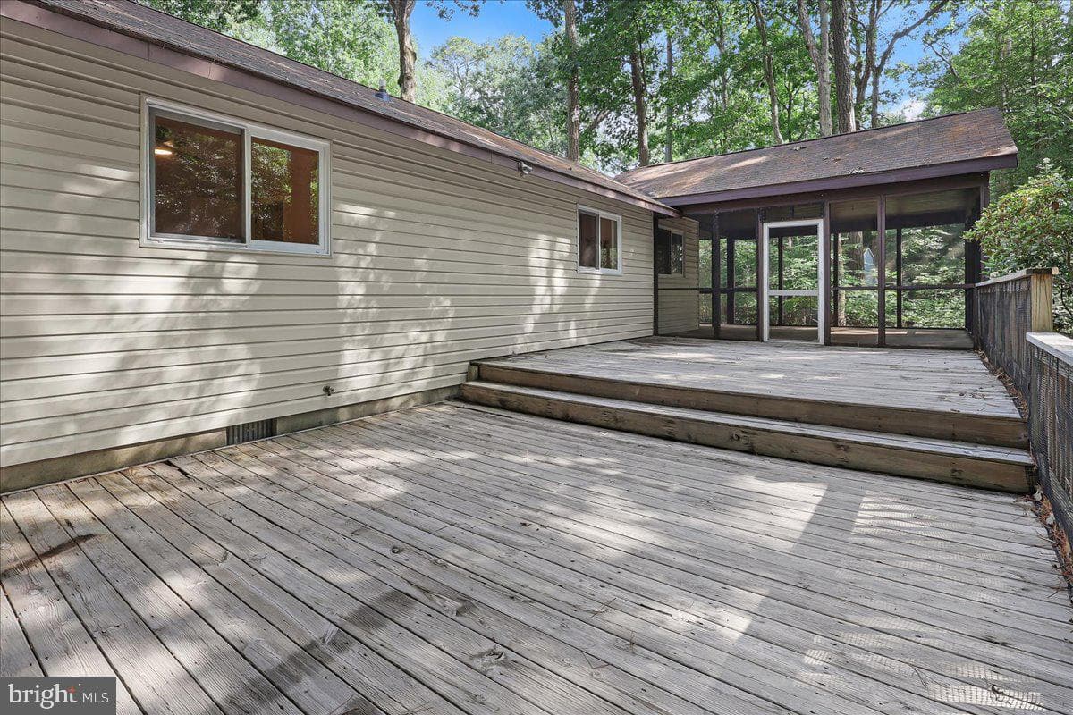 10 Stonemeadow Court photo 4