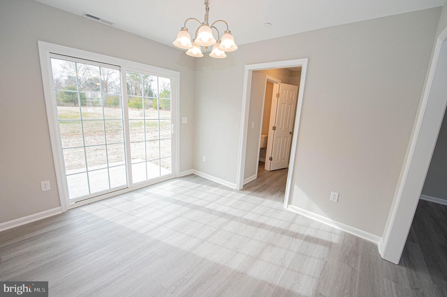 242 Morgans Court photo 16