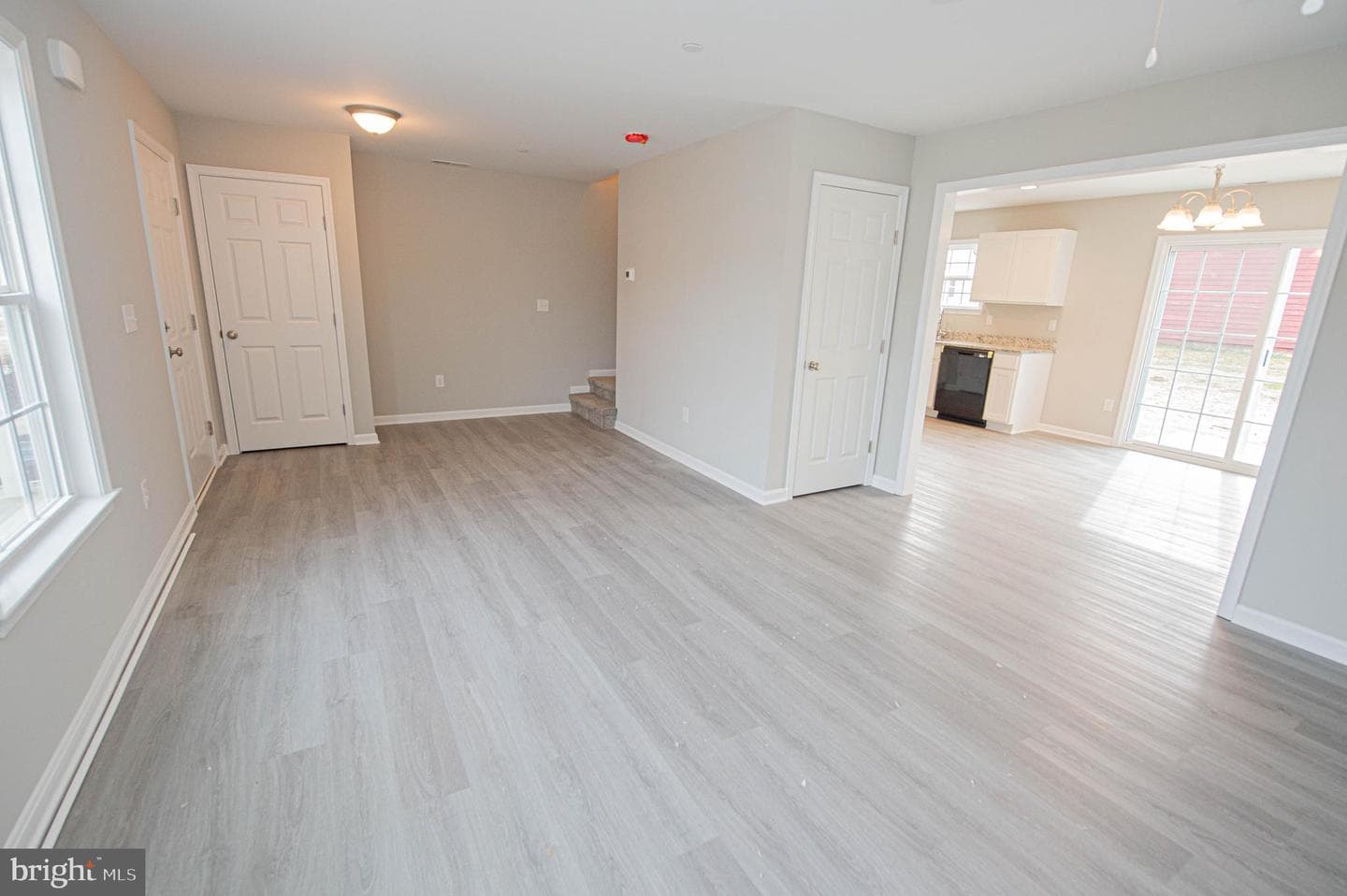 242 Morgans Court photo 9