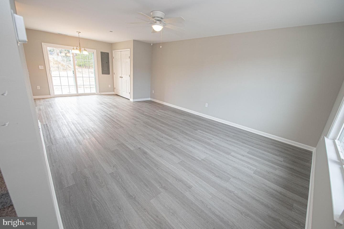 245 Morgans Court photo 3