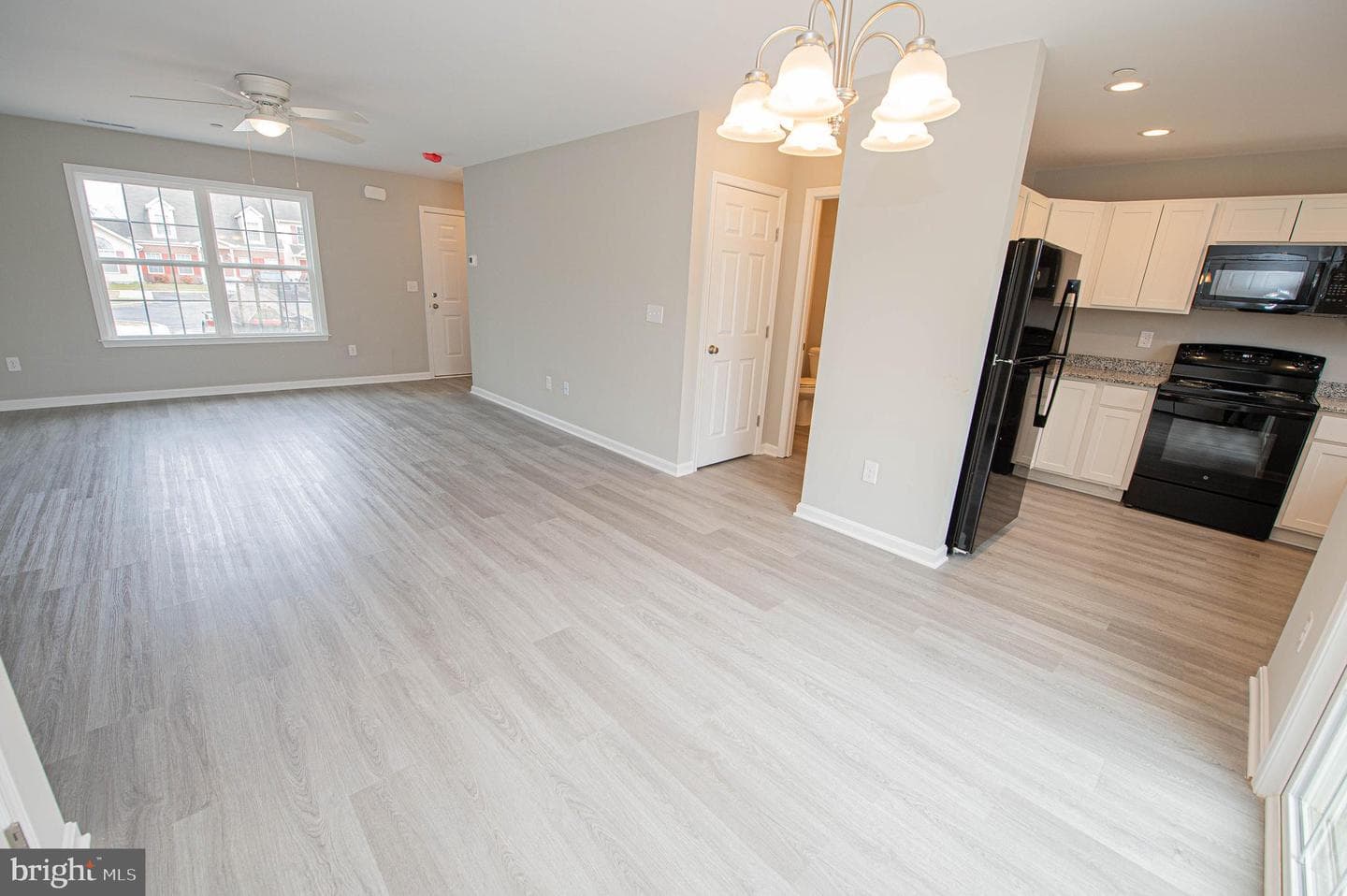245 Morgans Court photo 9