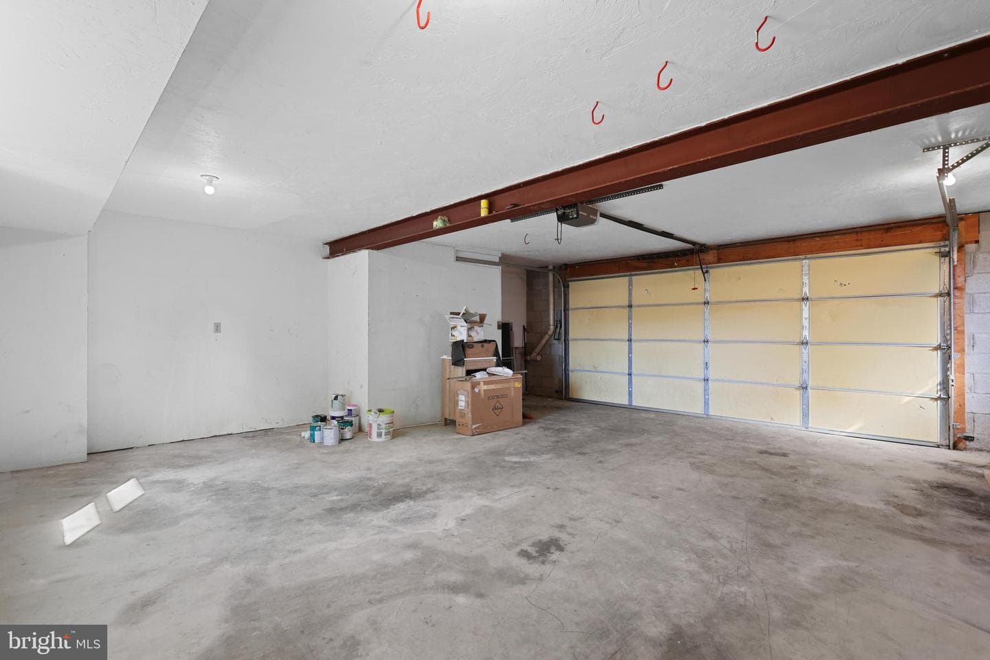 85 Thomas Drive photo 27