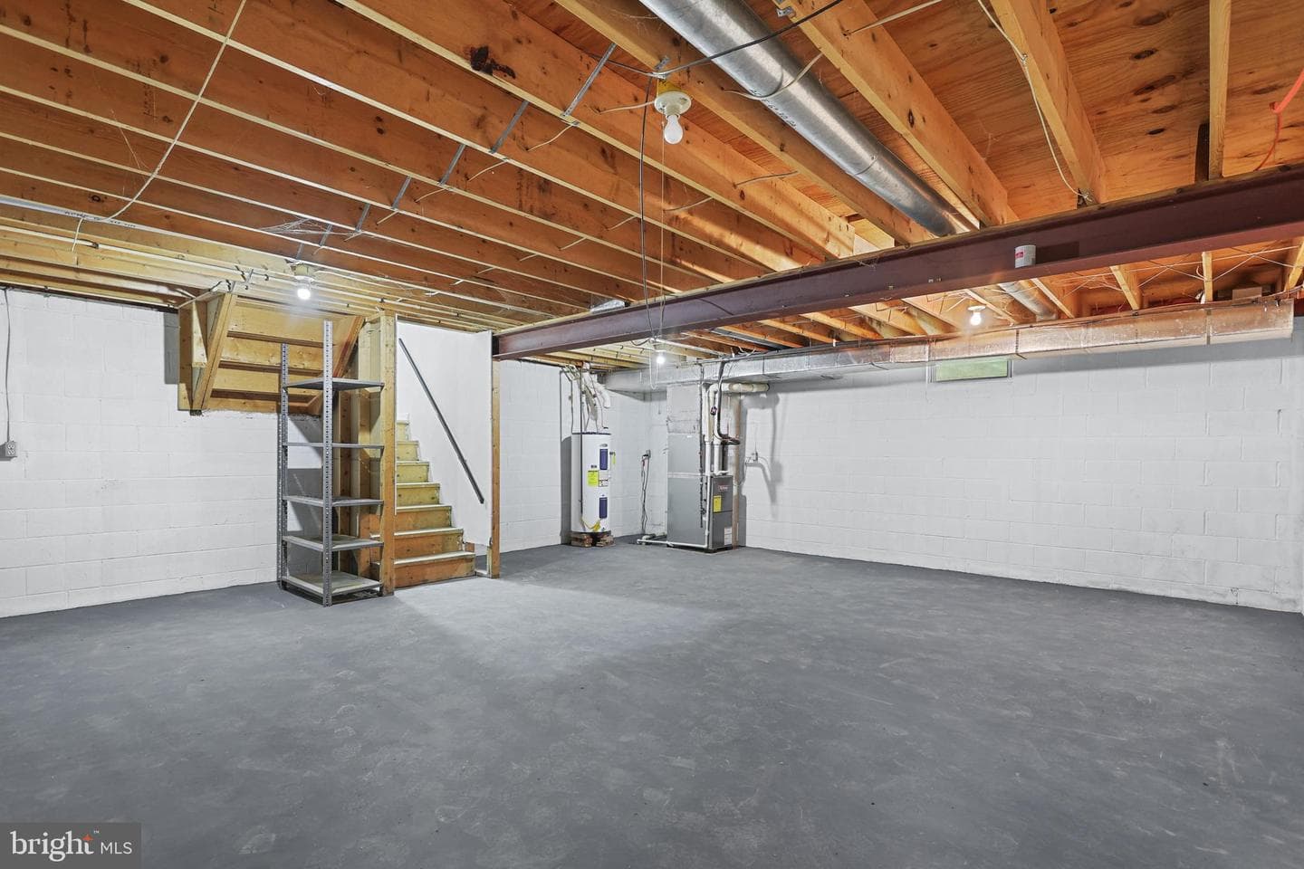 85 Thomas Drive photo 28