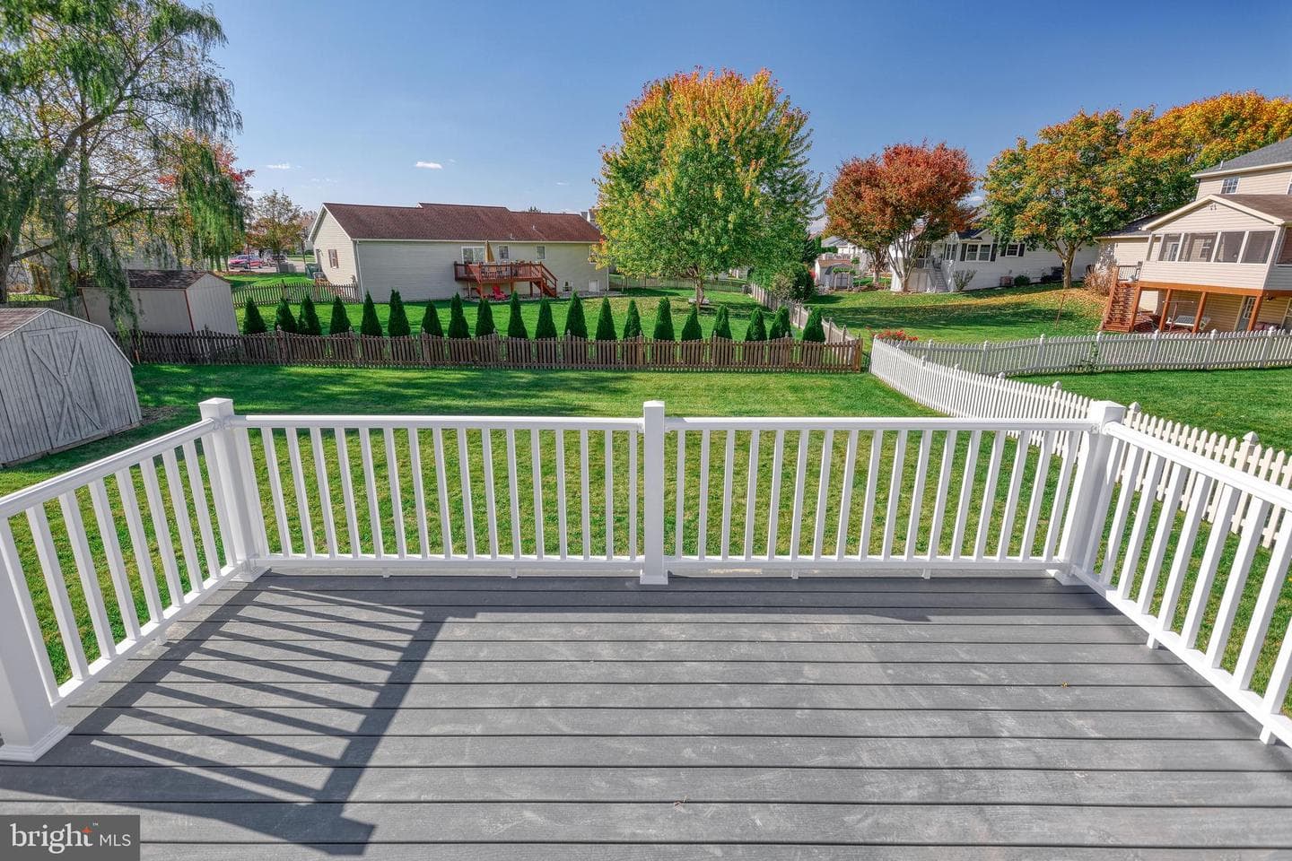 85 Thomas Drive photo 31